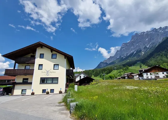 Tiroler Alpblick s